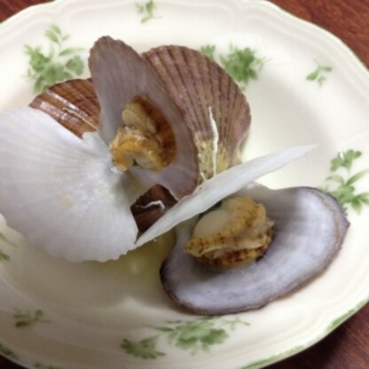 はじめて食べました。ホタテ稚貝、柔らかくて美味しいですね。地元なんてうらやましい(^^)